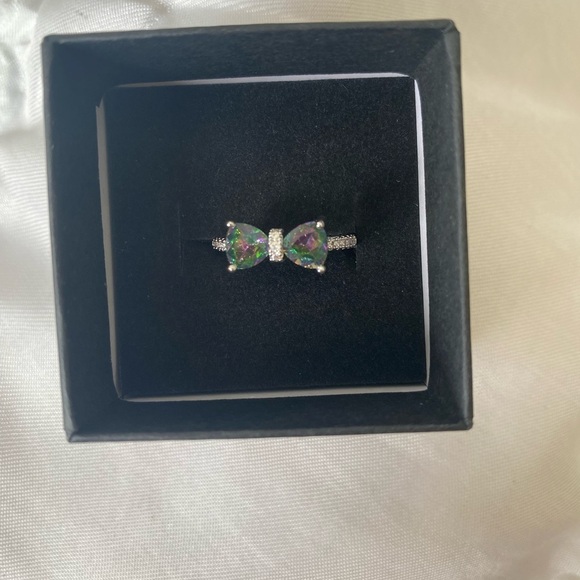 Elegant Silver and Multicolored - Picture 1 of 2